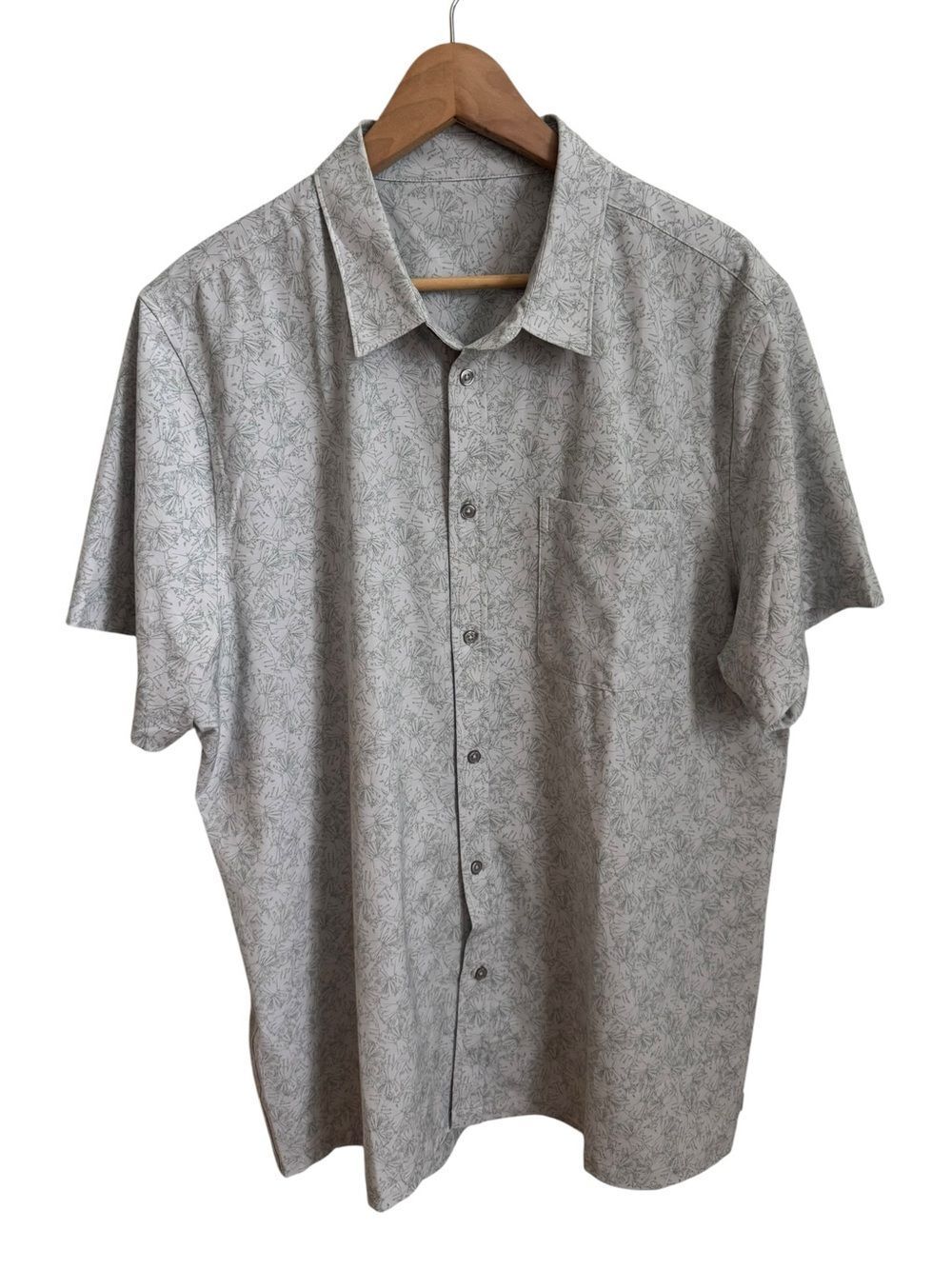 Vuori Men's Short Sleeve Bridge Button Down palm print XXL